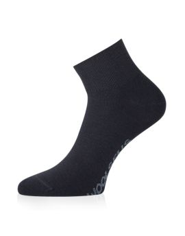Skarpety trekkingowe Lasting FWE 85% Merino Wool Czarny (900)